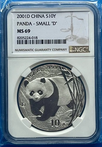 2001 Small "D" China  Panda 1 OZ  10 Yuan 999 Silber  NGC69 mit Kleine D    RAA