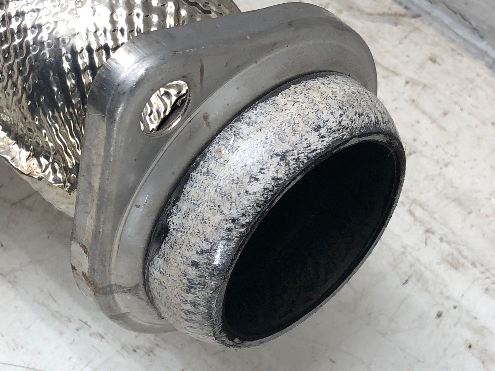 2019-2023 ASTON MARTIN VANTAGE 4.0L EXHAUST CENTER INTERMEDIATE PIPE OEM