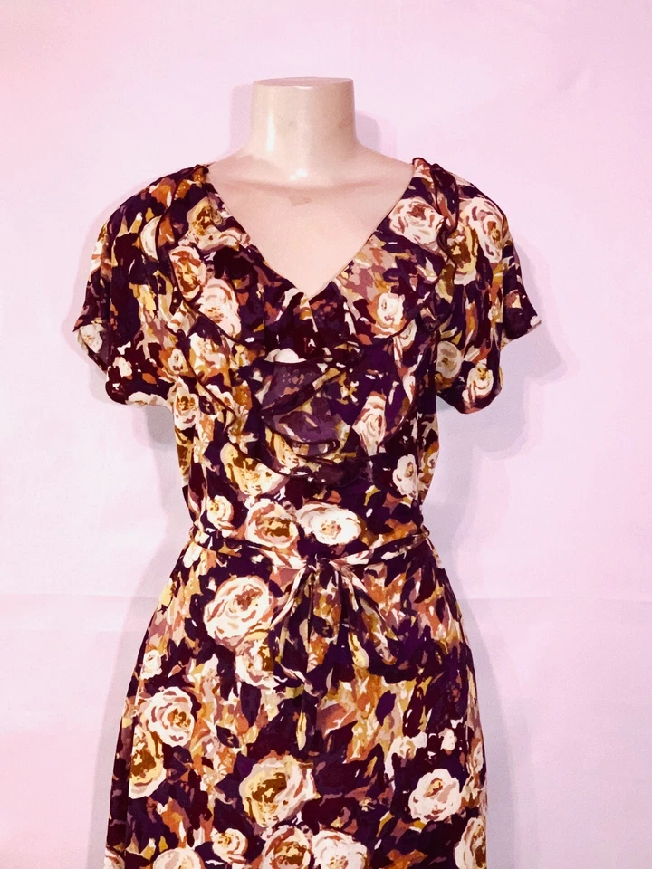 LANDS END BROWN FLORAL RUFFLE FRONT WITH BELTED WAIST POLY CREPE SHORT SLEEVE 6 — 第 2/3 张图片