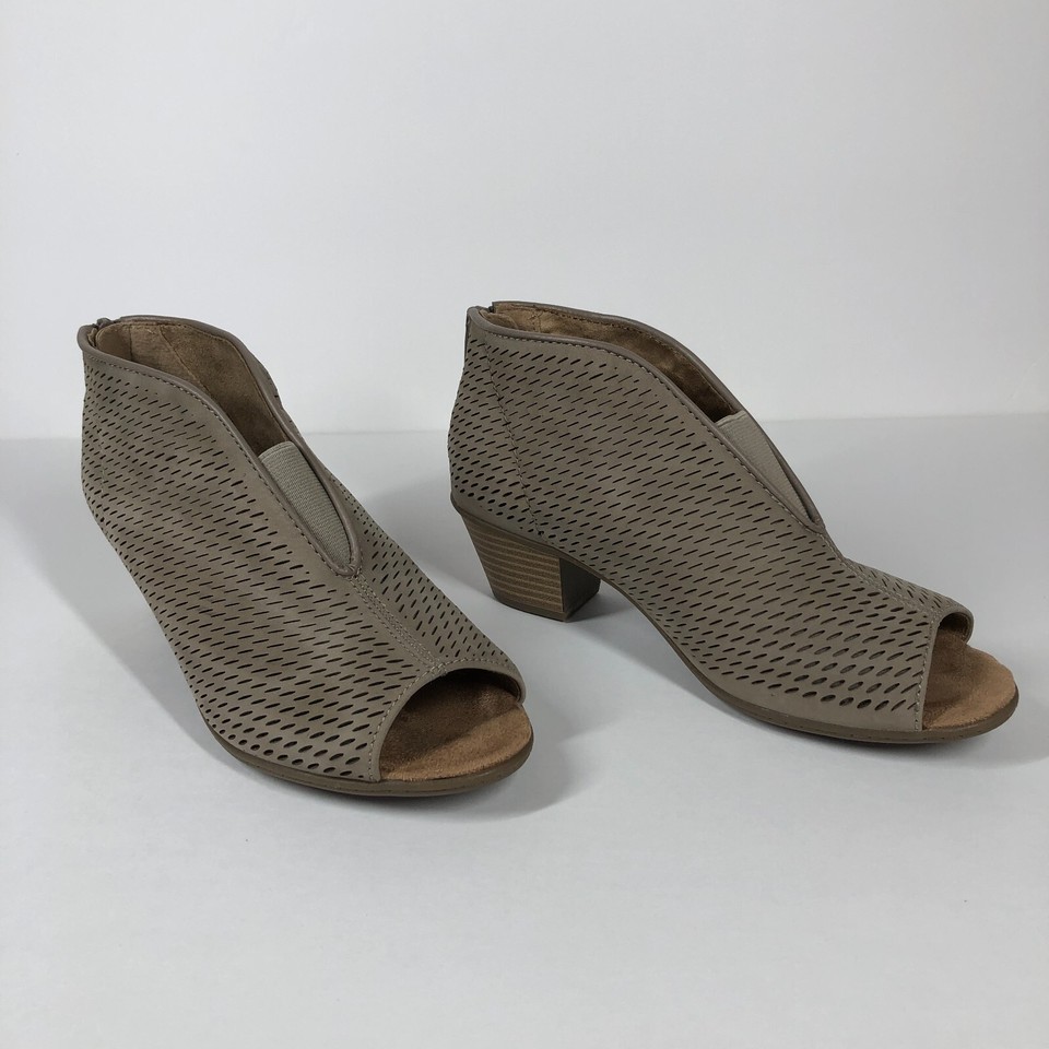 Earth Origins Shoes Womens Brown 6.5W Carmen Peep Toe Bootie Slip On