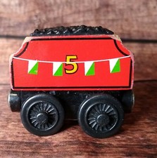 Thomas  Friends Wooden Railway James's Tender WITH TEAM COLORS/Learning Curve