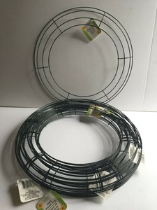 round wire wreath frames