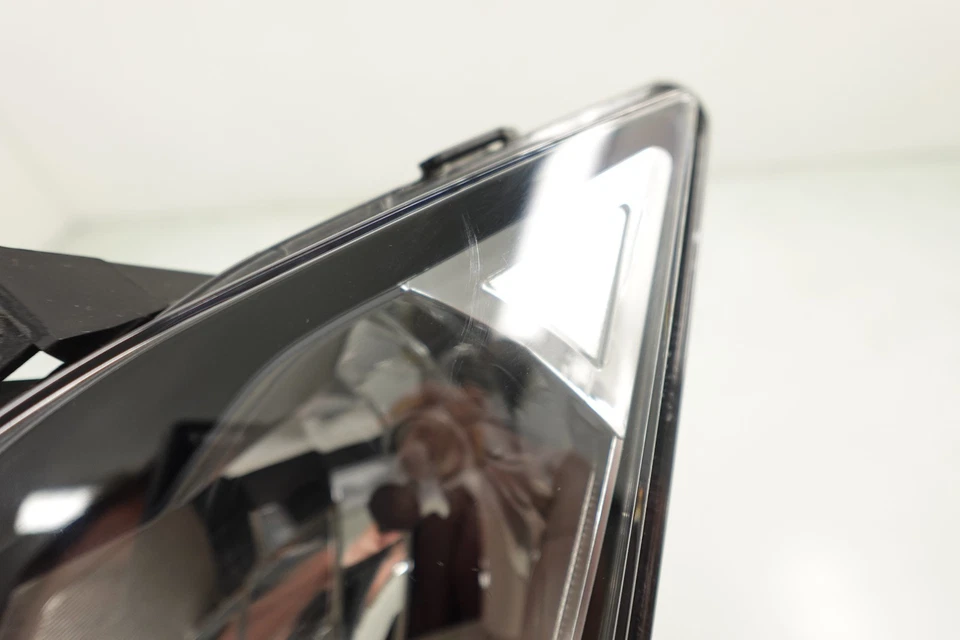 Lámpara de luz izquierda Ski-Doo MXZ X 600RS 2008-2016 OEM LH 517304195 Foto 3 de 4