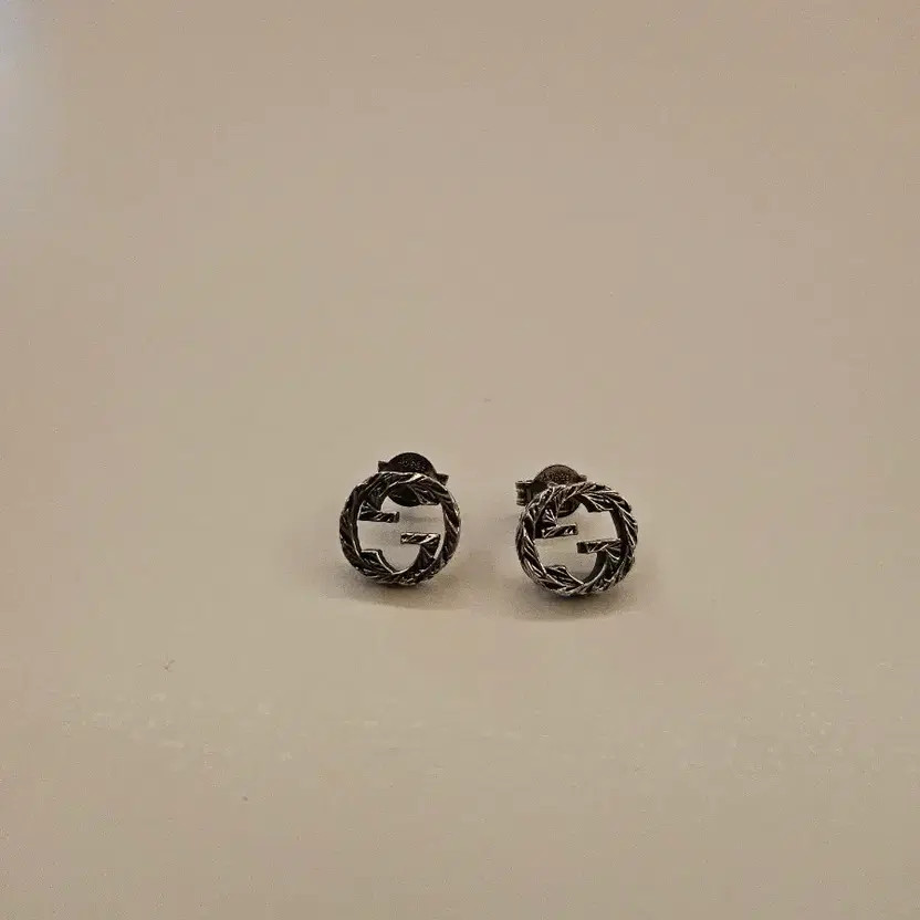 Gucci Interlocking Stud Earrings Silver Authentic… - image 1