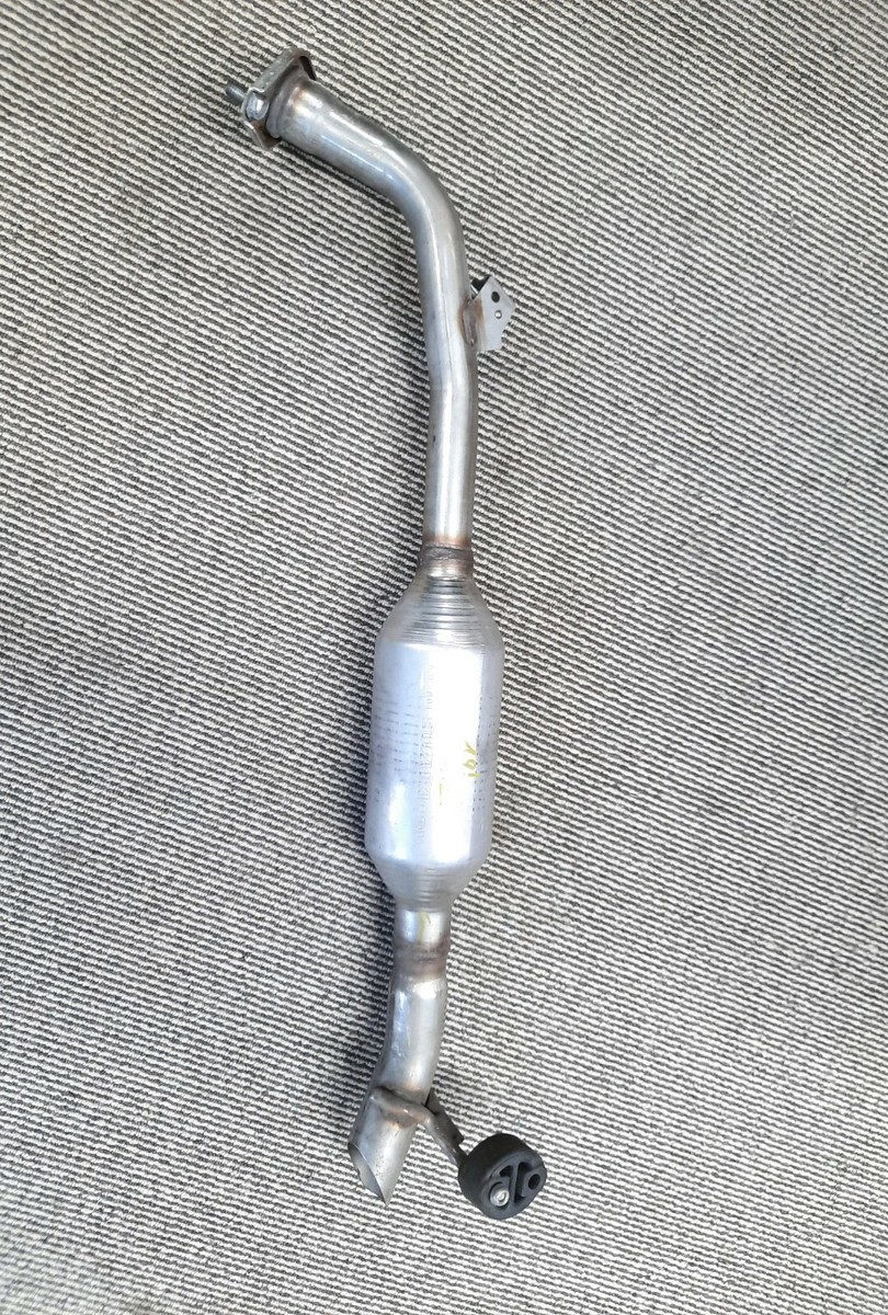 パーツ Rear Muffler R Muffler FUTABA 84A-M01 SUZUKI SWIFT MK4 1.2 EXHAUST REAR SILENCER 83P-M01 (FUTABA