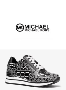 billie newsprint logo leather trainer