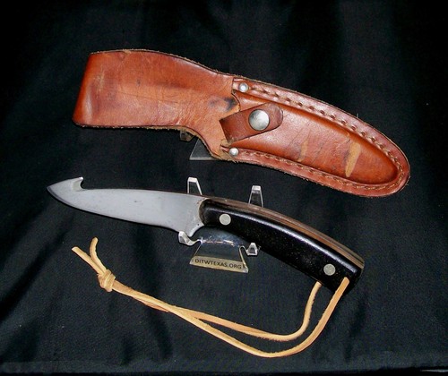 Schrade 158OT Knife Guthook Skinner 1980 Fixed Blade Hunter & Original Sheath - Picture 2 of 12