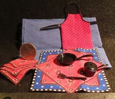 Apron Red Kitchen Bl Pot Pan Spatula Tablecloth Napkins 1:12 Mini Creative 3882