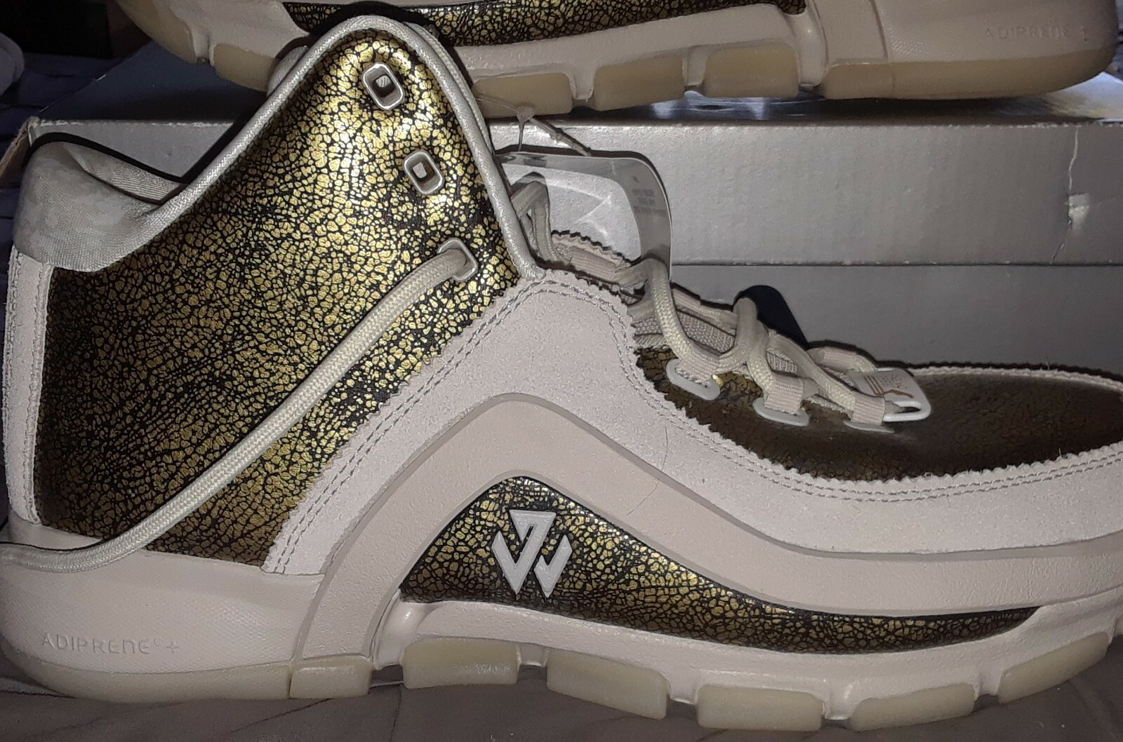 jesse owens adidas shoes