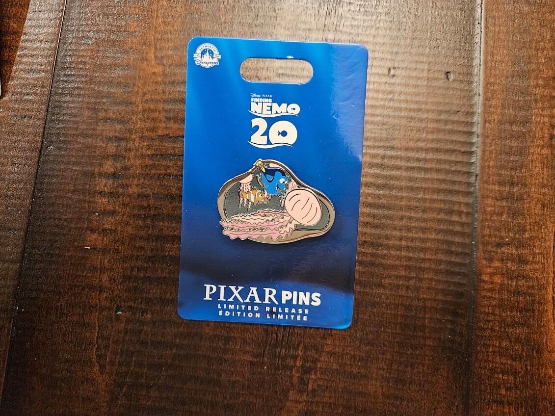Disney D23 Celebrates 20 Years of Finding Nemo Pin LE-1000