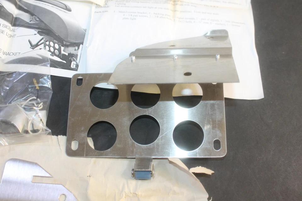 NOVO Kit Eliminador de Fender Competition Werkes Honda CBR600RR 2005-2006 - Imagem 2 de 4