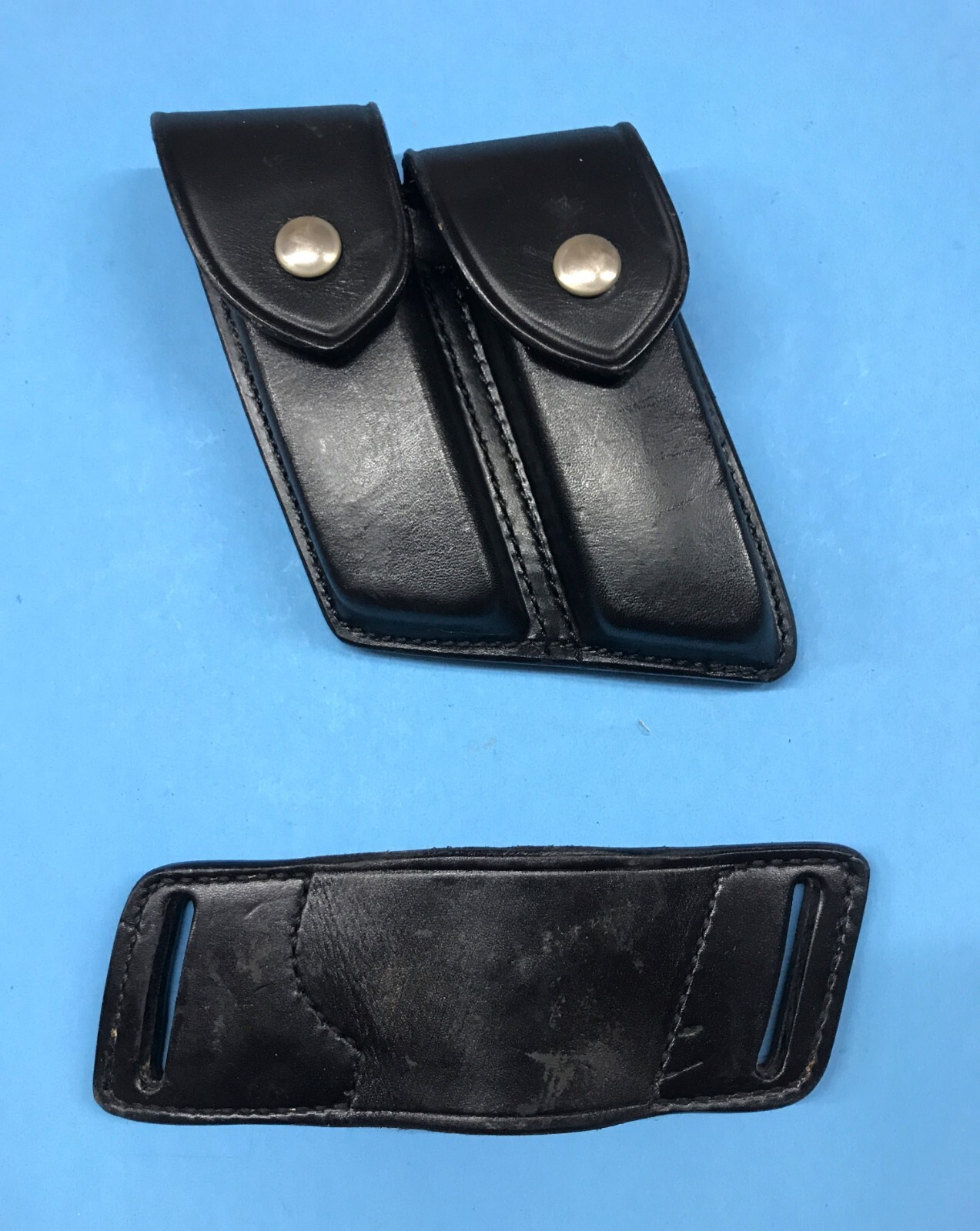 SAFARILAND #71D Canted Black Double Mag Pouch BRNG 9MM & S&W 39 Holster-image