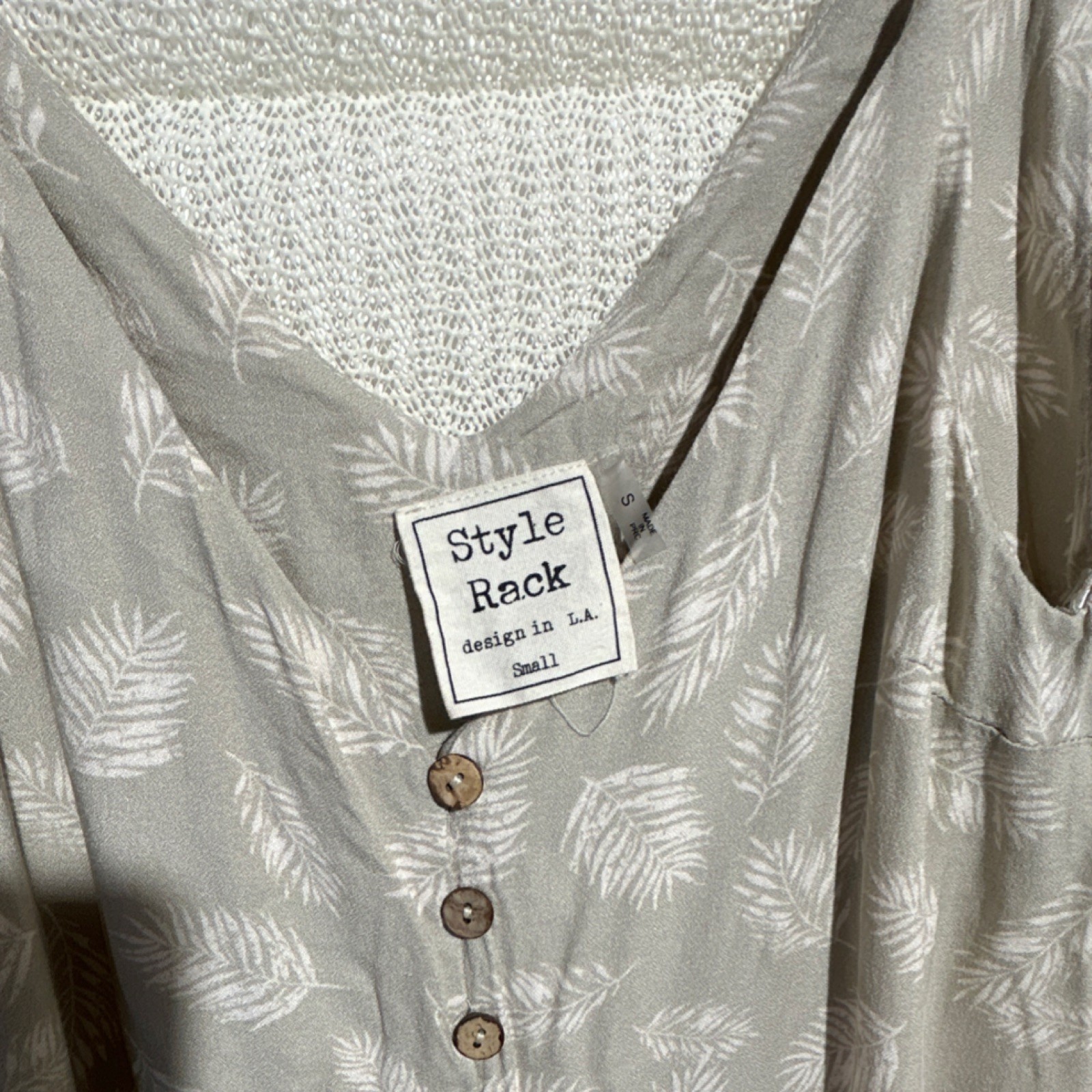 Style Rack Small Beige Leaf Print Button Front Ca… - image 3