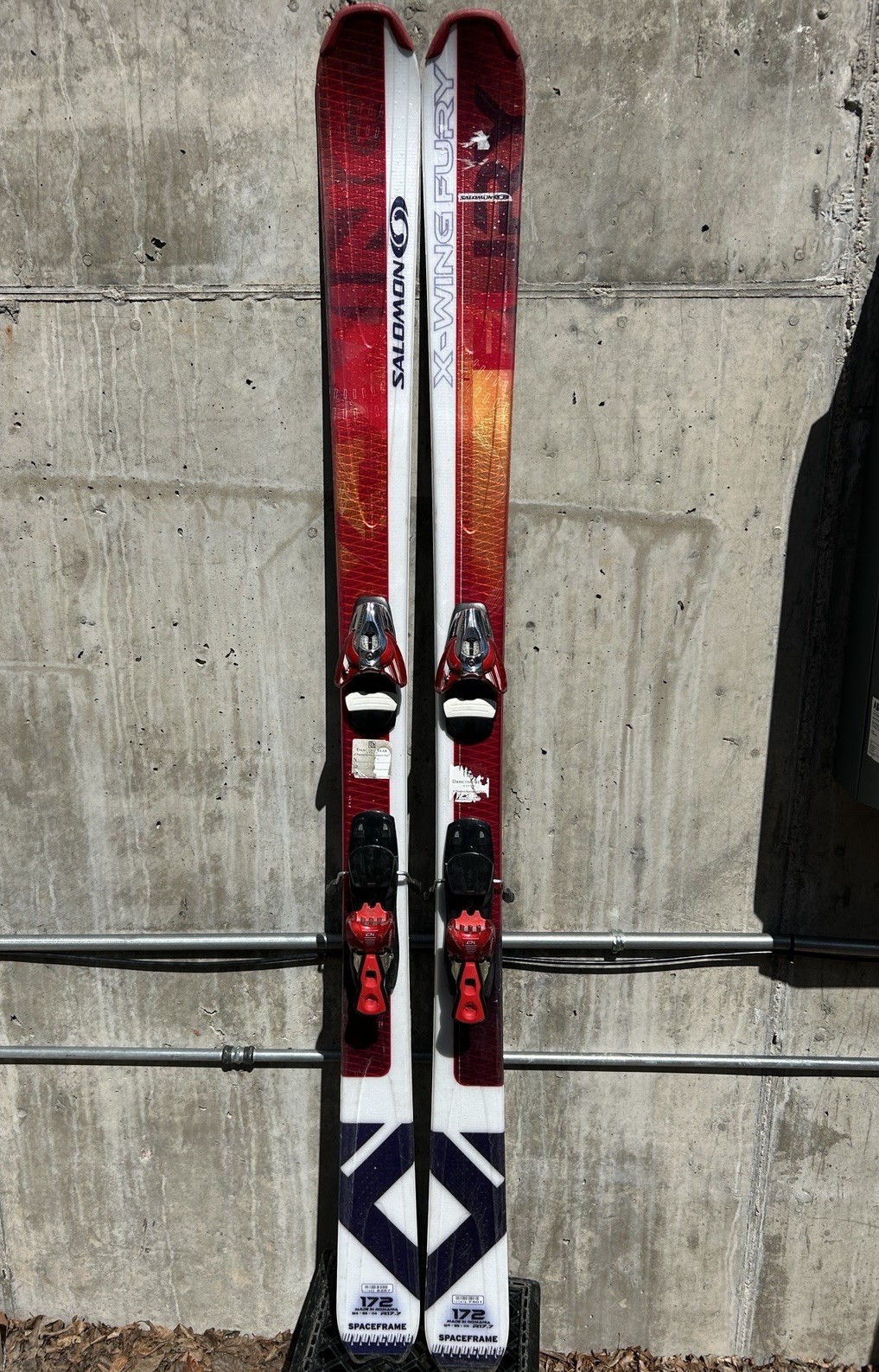 Sci All Mountain Salomon X Wing Fury 172 cm con attacchi regolabili Salomon Z10