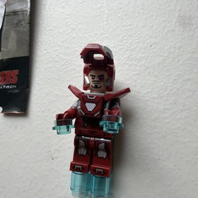 LEGO Marvel: Silver Centurion (5002946)