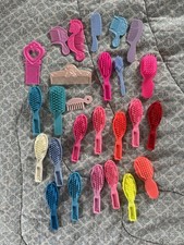 Vintage Barbie Hair Brushes Combs Lot Of 26 Replacement Pcs All Colors