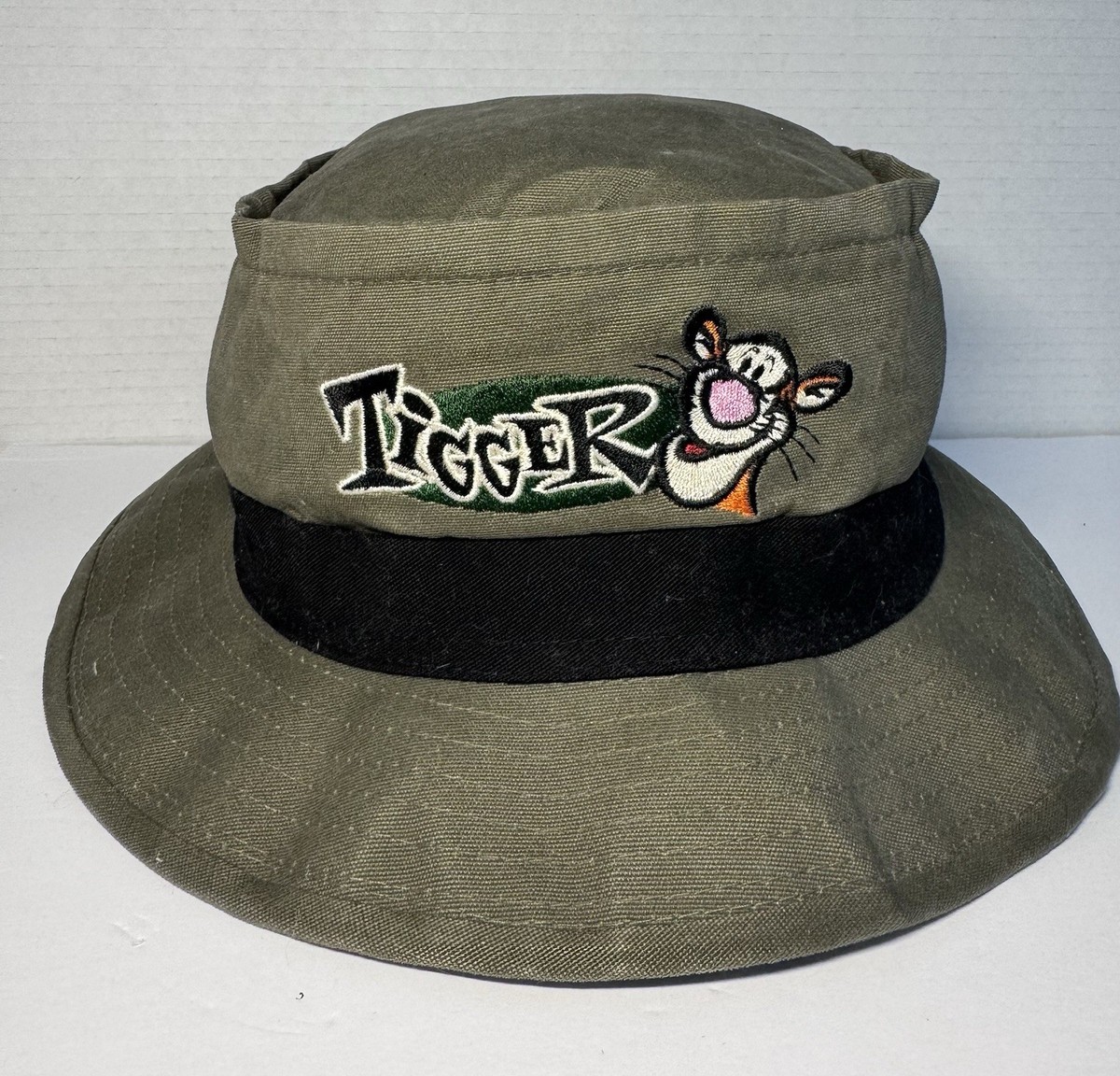Vintage Green  Bucket Hat. Very Good Condition. One Size. Vintage Columbia Bucket Hat Adult Green – Proper Vintage main image 3