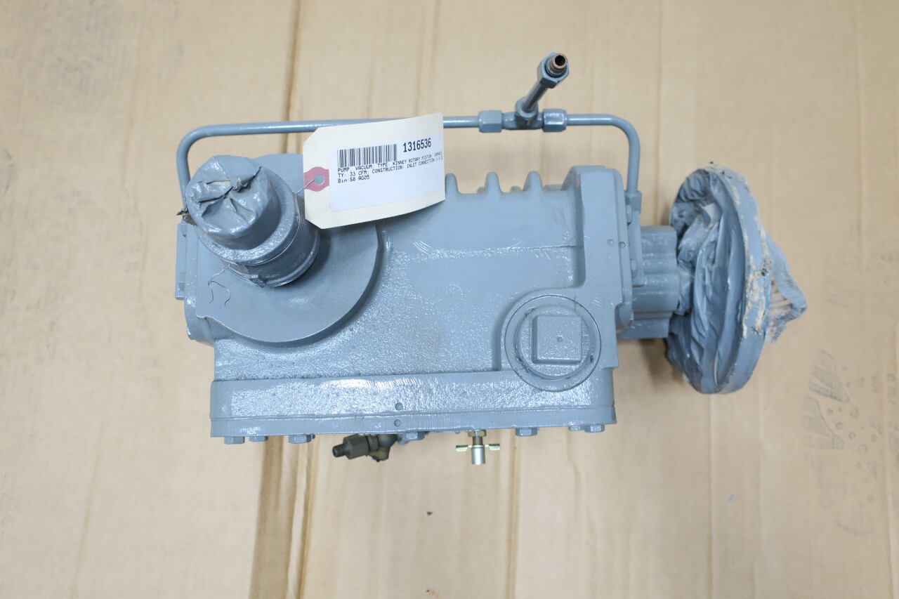 Kinney KD30 Oil Sealed Singlestage Rotary Piston Vacuum Pump 33cfm 1