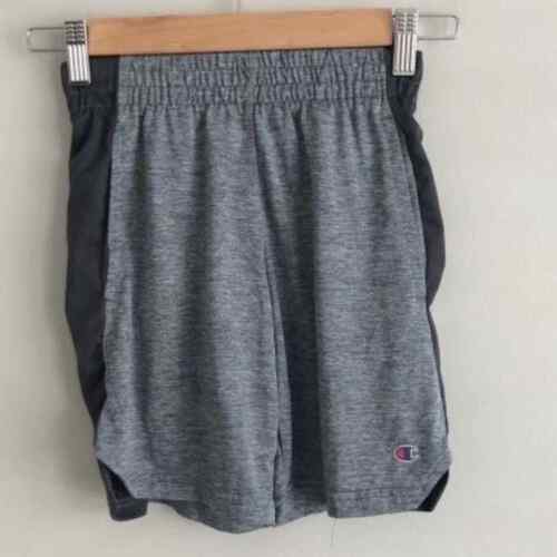 Pantalones cortos de entrenamiento Champion gris negro deletreado ropa deportiva para niños talla 7/8 - Imagen 1 de 7
