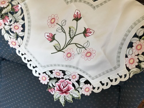 Embroidery Cut-Out Roses Floral Lacy Decorative Square Table Linens 33” x 33” - Picture 7 of 7