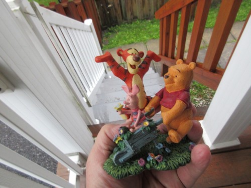 Disney Simply POOH Figurine ~" SPRING IS WHAT TIGGERS DO BEST" - Picture 9 of 10
