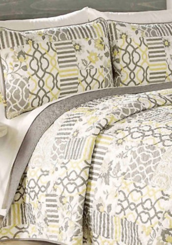 JCP WAVERLY SET IN SPRING-STIRLING QUILTED KING QUILT SET 104" W X 90" L NEW - Picture 2 of 2