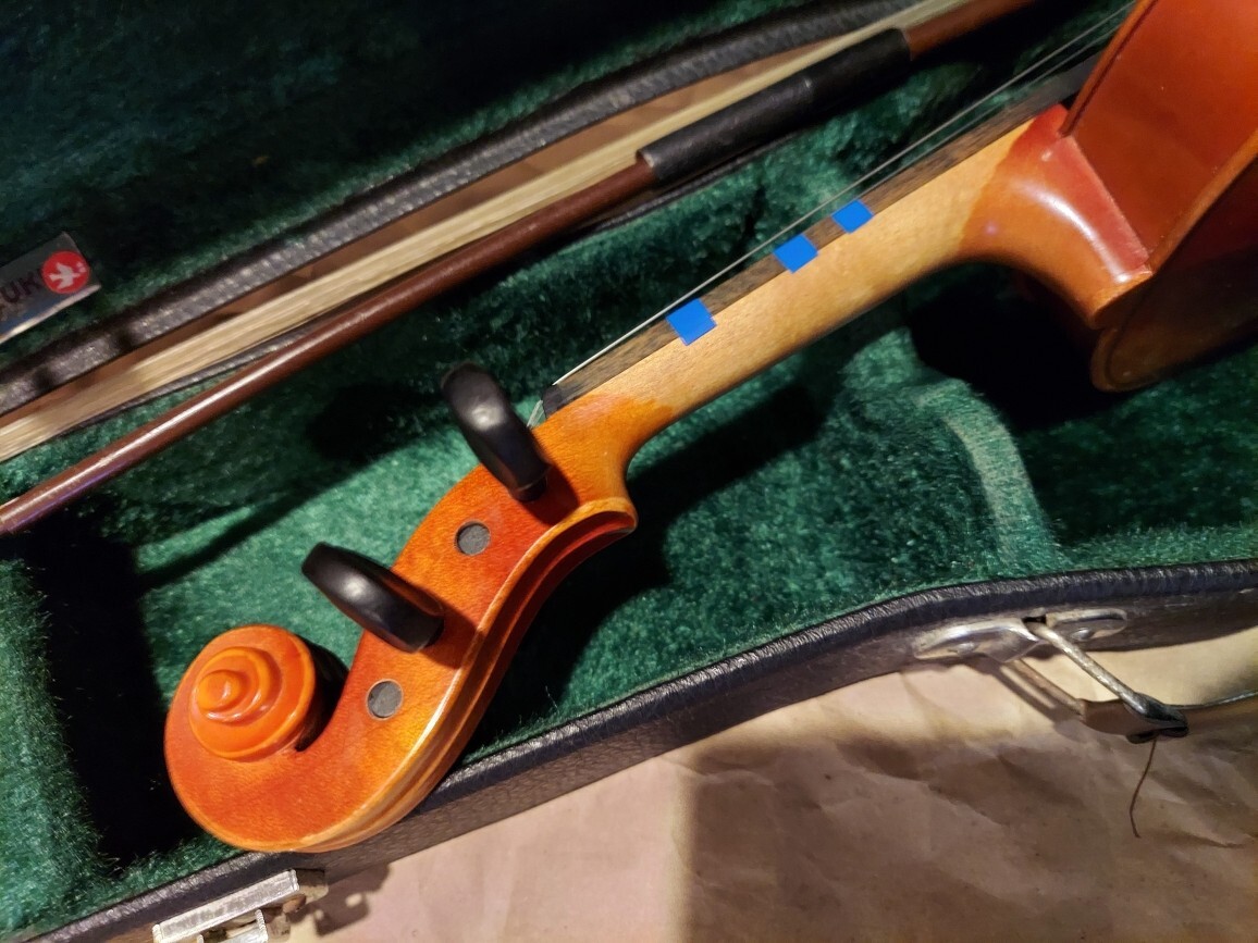 Suzuki Model 220 size 1/2 Violin, Japan (Nagoya) 1981, Very Suzuki Model 220 size 1/2 Violin, Japan (Nagoya) 1981, Very