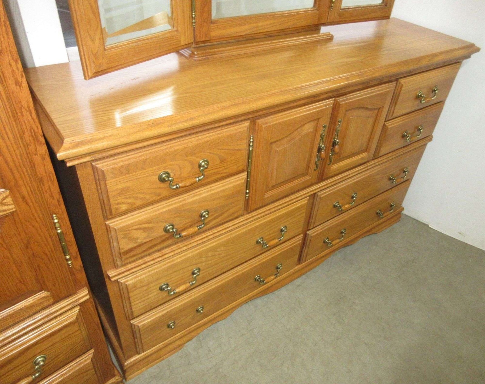 American Heirloom Furniture Traditions King Pier Wall Bedroom Unit