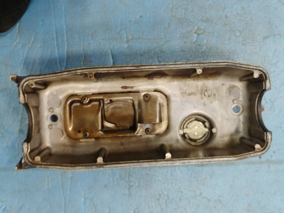 Valve Cover,  1973 Honda Civic 1200 fits  1973 - 1979 Foto 2 de 4