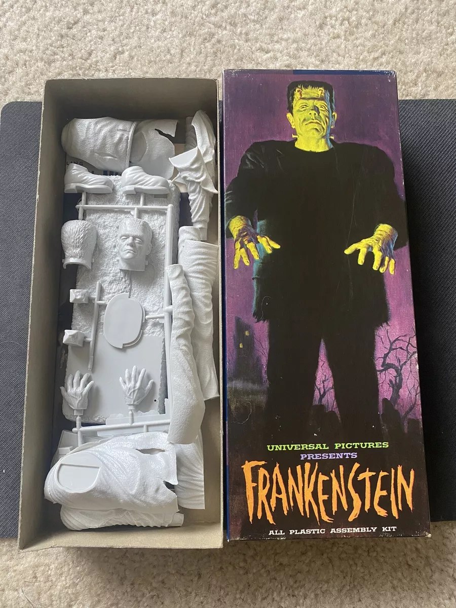 Vintage 1961 Aurora - FRANKENSTEIN - Plastic Model Kit #423 - 98