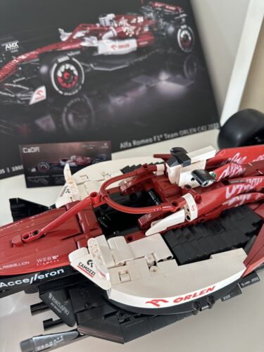 CADA Technic F1 Alfa Momeo,Race Car Model Building Kit, 1:8 Scale, 1868 Pieces - Picture 4 of 24