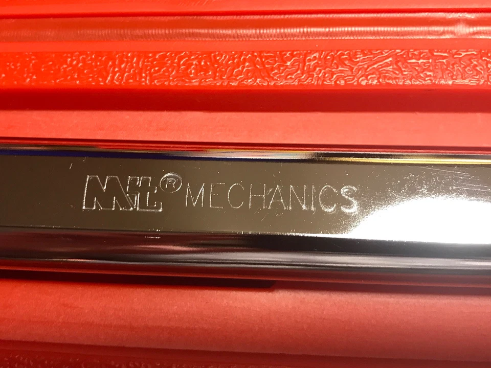 MIT 1/2-Inch Drive Click Torque Wrench (10-150 ft.-lb./13.6-203.5 Nm) - Image 3 of 4