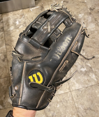 Wilson Baseball Glove Model A2101 Black Leather Signature Model