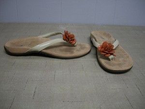 vionic orange sandals