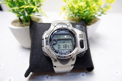 Rare Y2K Casio Sea-Pathfinder SPF-10 Thermo Scanner Metal Band Tide Moon Watch