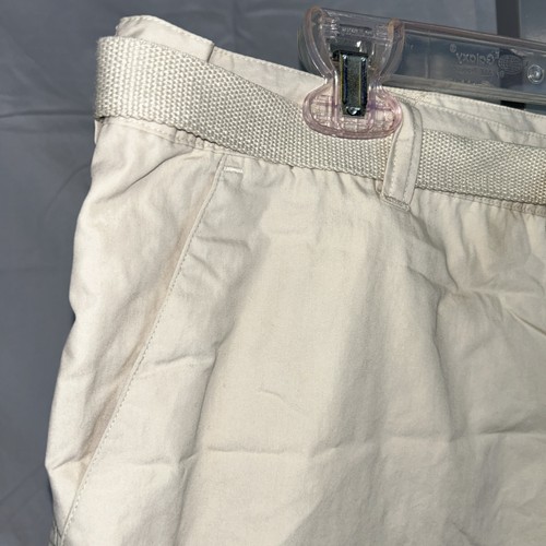 Men’s Lee Essential Beige Size 40 Khaki Shorts - Picture 2 of 14