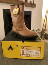 Image of Amblers FS124 Safety Boot Water Oil Resistant, Pull-On, UK Size 11