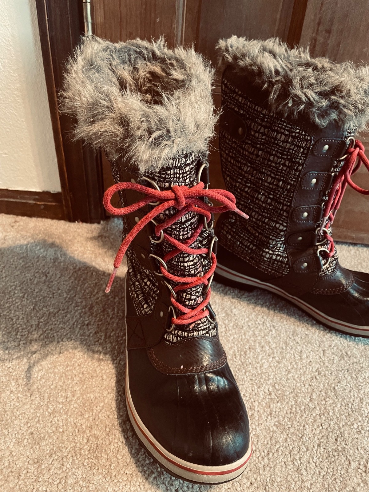 Sorel Tofino Waterproof Women's 8.5  Tall Lace Up Snow Boots NL2388-231 Black