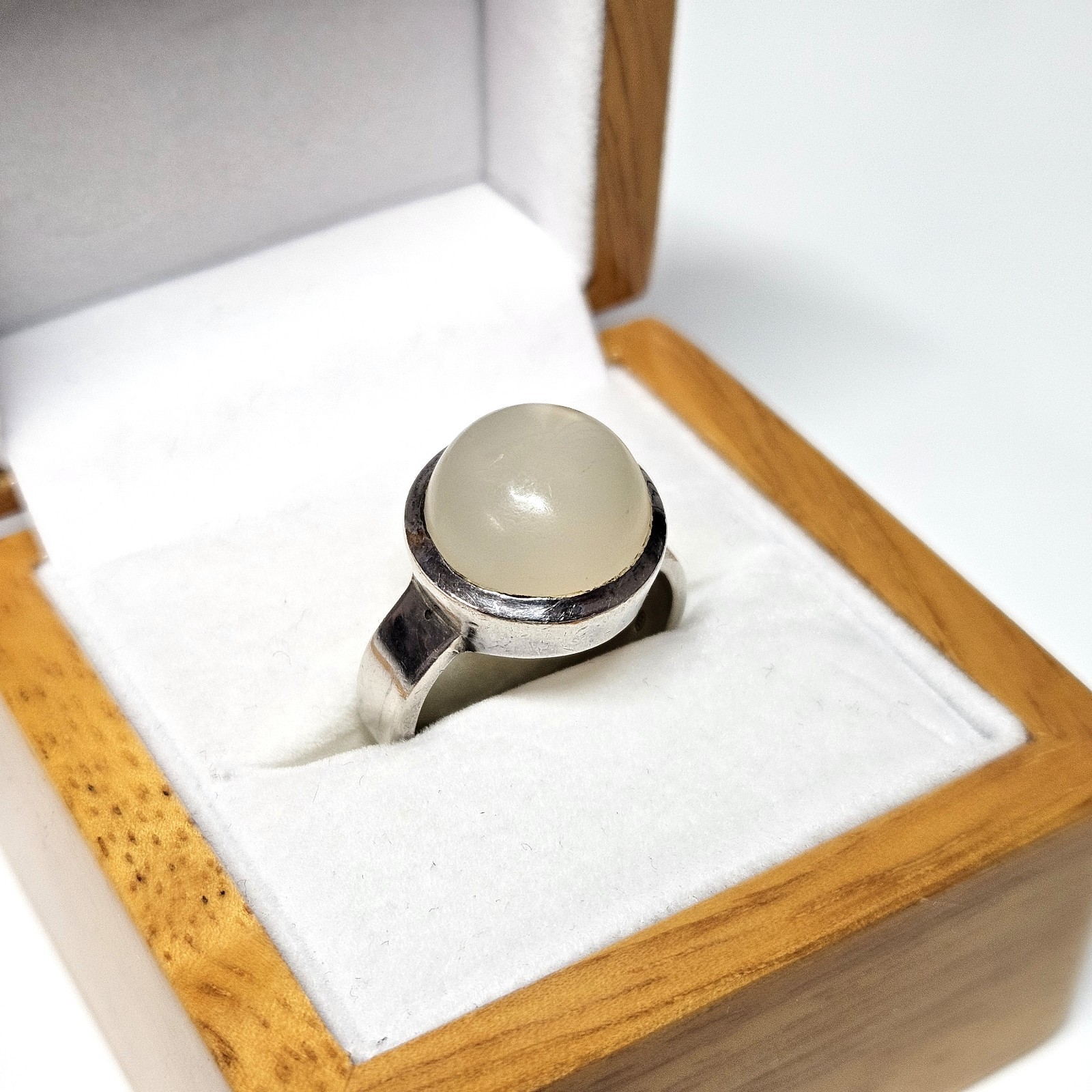 VINTAGE Solid Silver Ring  - Sterling Silver & Mo… - image 2