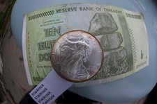 Brilliant Uncirculated 2010 1 oz American Silver Eagle BU .999 Fine BU Toning