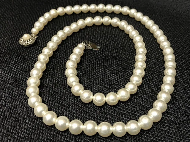 Sarah sale coventry pearls