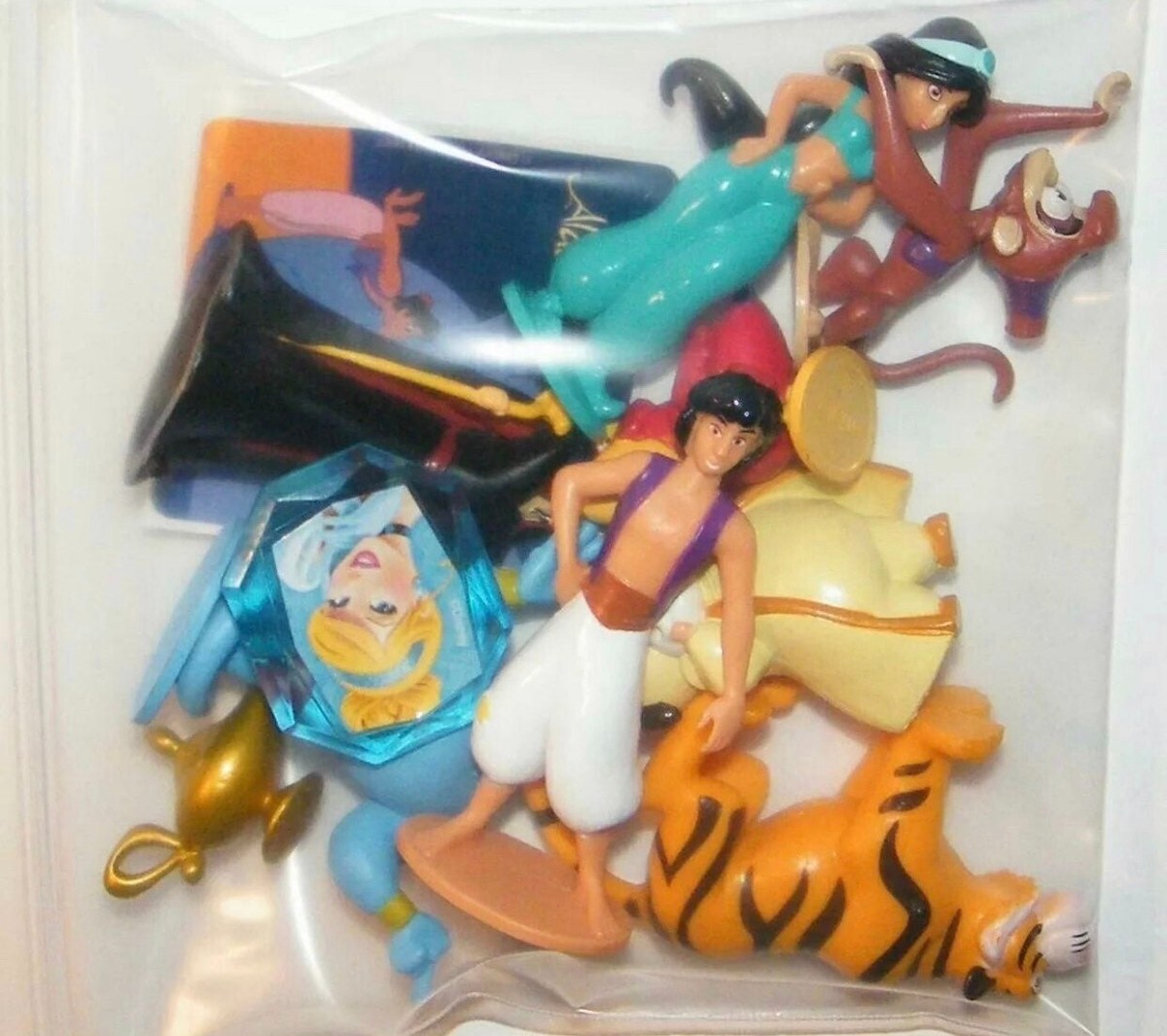 Disney Aladdin Deluxe Figure Set of 12 with Bonus Ring and Sticker