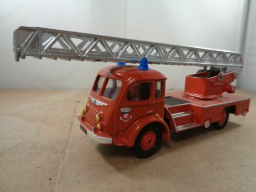 Solido - 1:18 - Camion Ford V8 Pompiers Seattle de 1936 _ - Catawiki