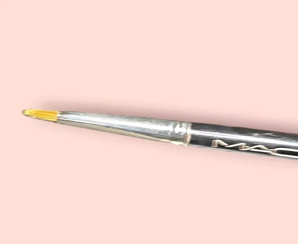 MAC Cosmetics Eyeliner Brush 209 Discontinued  - Image 2 of 3