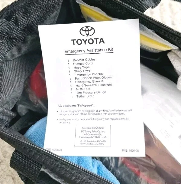 KIT DE ASISTENCIA EN CARRETERA DE EMERGENCIA ORIGINAL TOYOTA ACCESORIO ORIGINAL PT420-00130  Foto 4 de 4