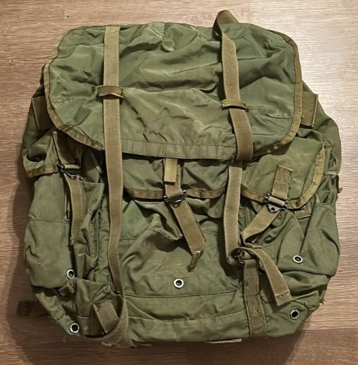 VINTAGE Military Field Pack Combat Nylon Backpack Rucksack Made in U.S.