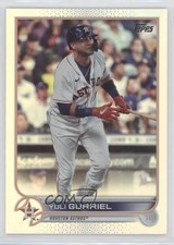2022 Topps Series 2 Rainbow Foil Yuli Gurriel #538 05l1