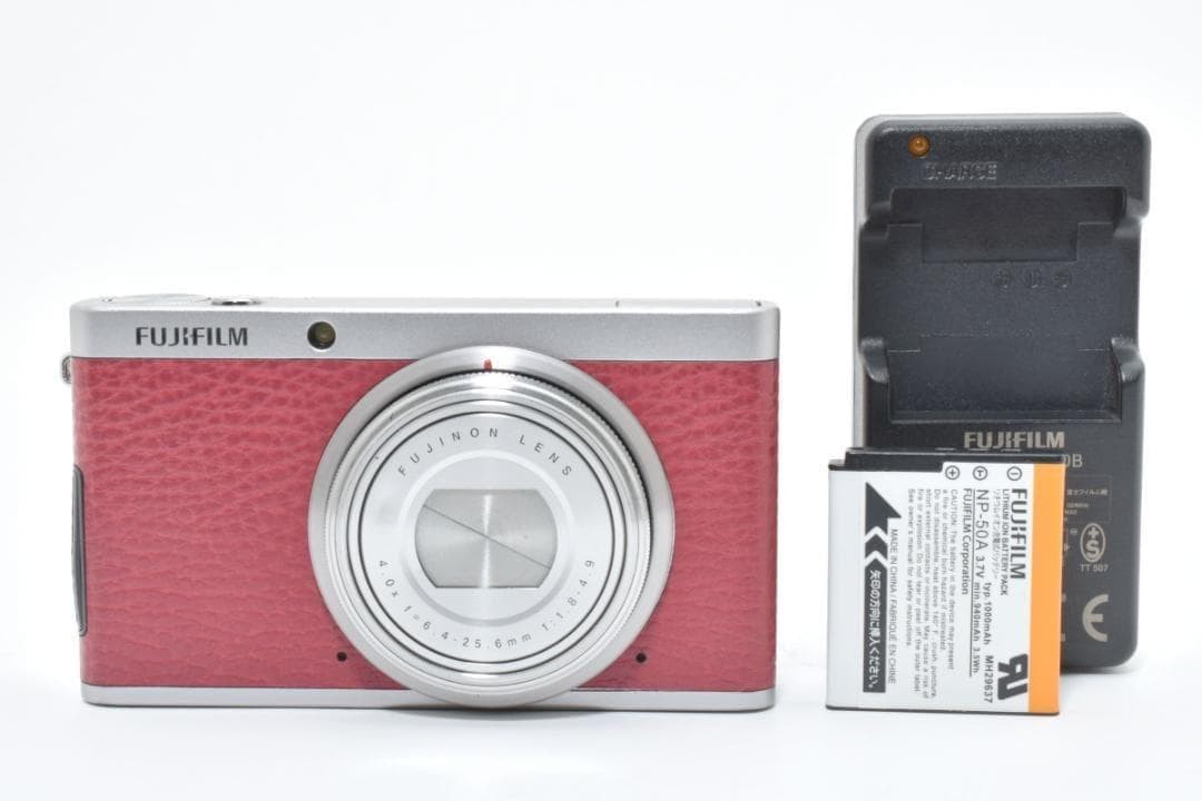 Fujifilm XF1 Red Compact Digital Camera 12MP Tested Working Japan Seller