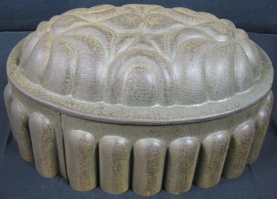 Antique Tin Ware Cake Jello Bread Mold Made in France Fancy Fancy Oval