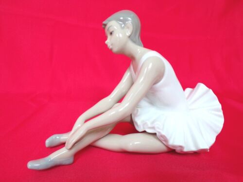 NAO LLADRO STRETCHING BALLERINA VINTAGE FIGURINE No. 0151 - EXCELLENT - Picture 1 of 10